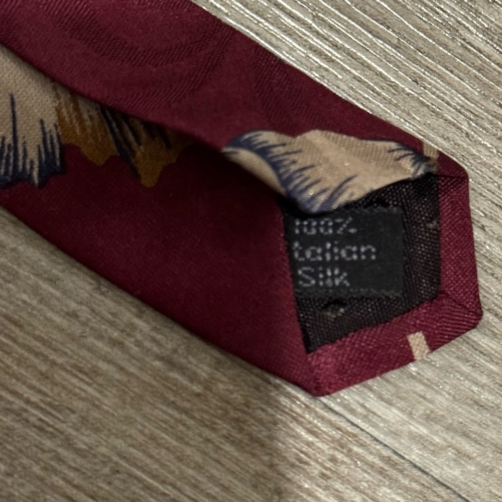 Vintage Bugatti Men's Necktie 100% Silk Burgundy Feather Floral 55 x 3. 5/8 NEW - Picture 6 of 7